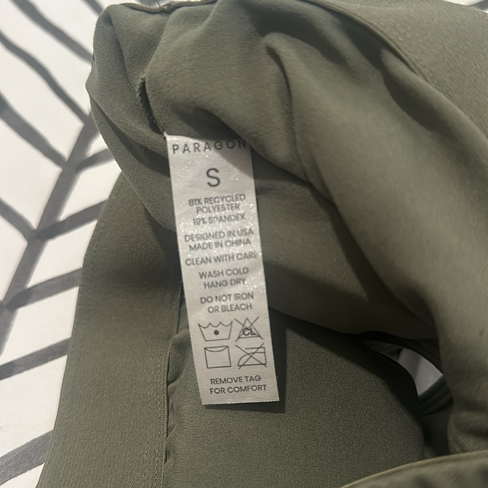NWT ParagonFitwear Set - Picture 5 of 5